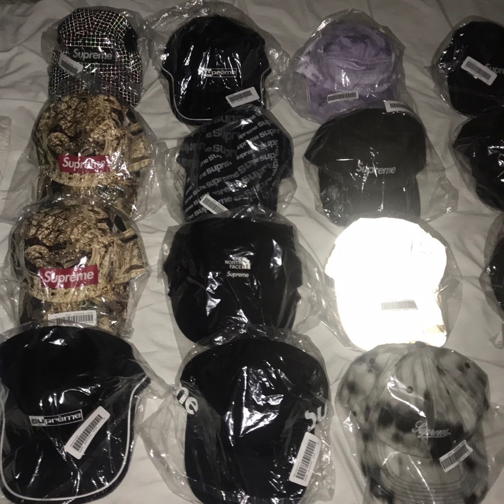 Solement’s Random Mystery Box🆕 - Picture 2 of 16